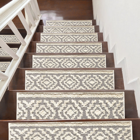 Elanor Turkish Treasures Stair Treads Rubber TPE Backed Machine Washable Medium Pile Indoor Carpet stair treads