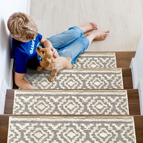 Elanor Turkish Treasures Stair Treads Rubber TPE Backed Machine Washable Medium Pile Indoor Carpet stair treads