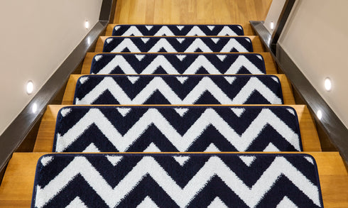 Navy Blue & White Wavy Carpet Stair Treads (Set of 13)
